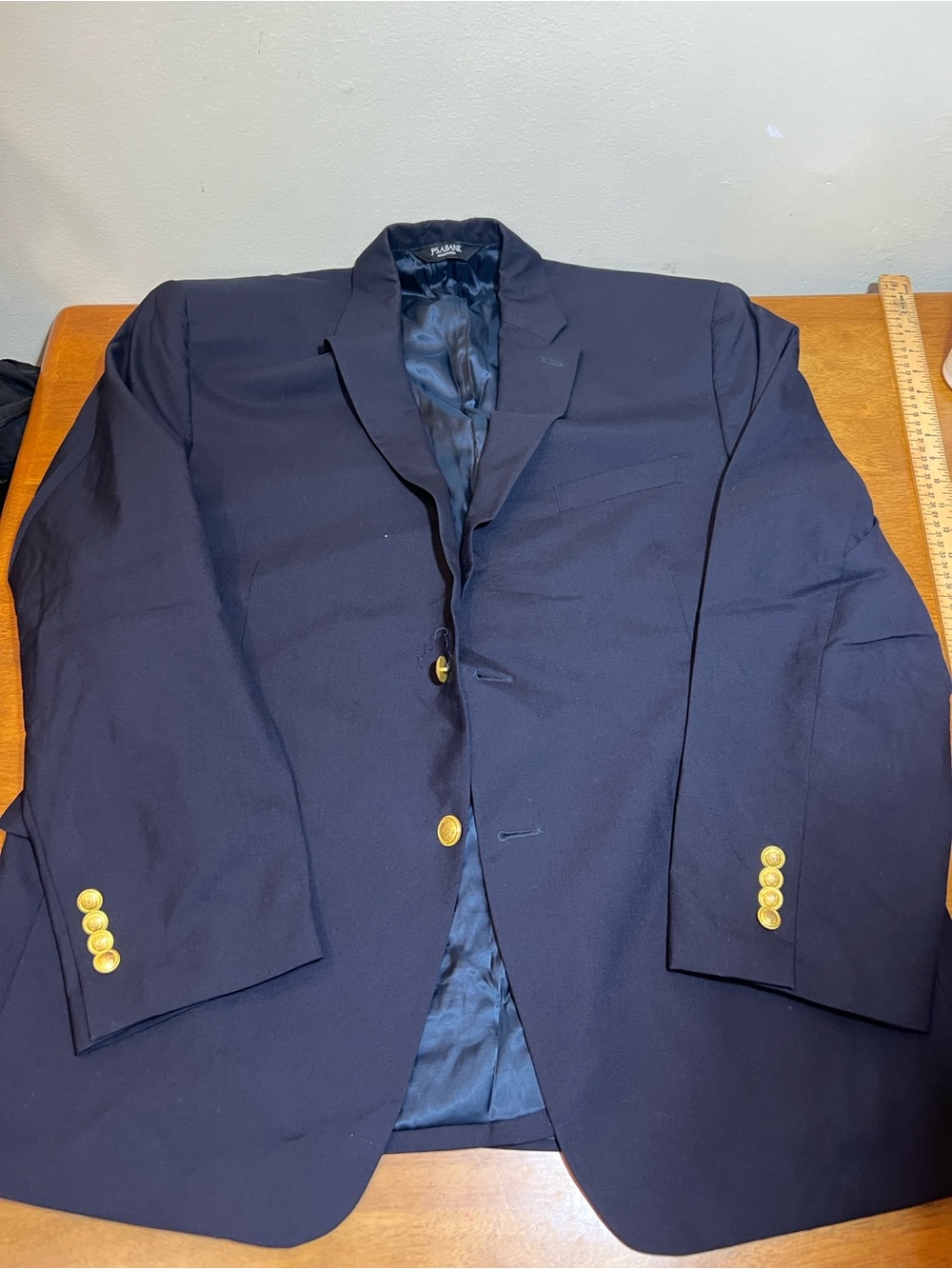 Jos. A. Bank Men's Navy Blazer with Gold Buttons Size 46R